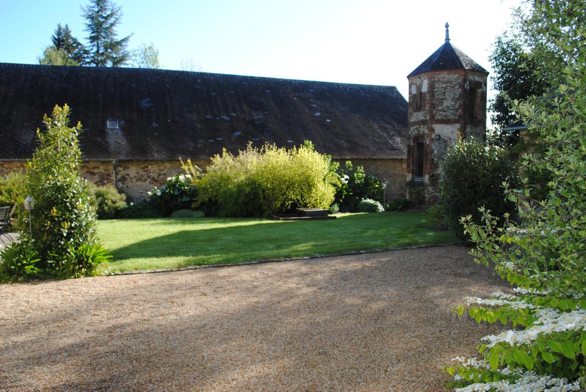 Au calme dans la campagne du Haut Anjou Pouancé Extérieur photo