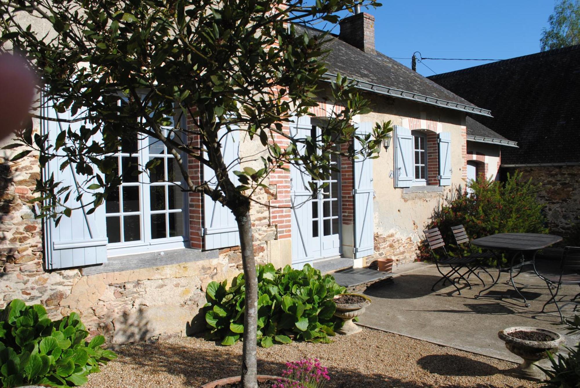Au calme dans la campagne du Haut Anjou Pouancé Extérieur photo